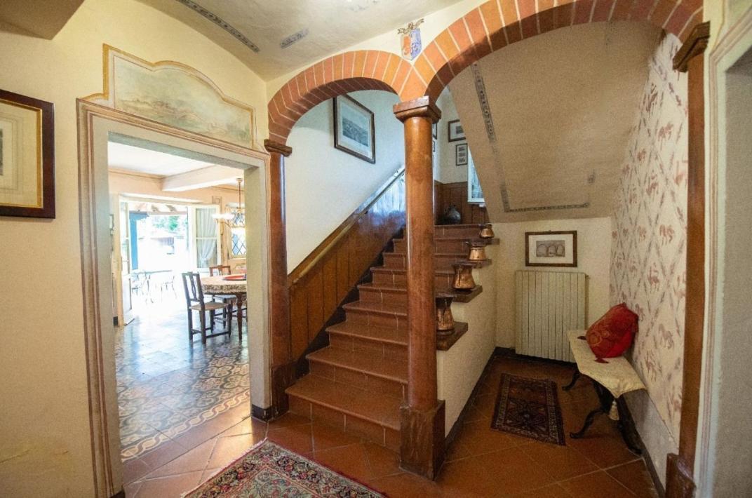 Villa Ottocentesca Immersa Nel Verde Montecavolo Ngoại thất bức ảnh